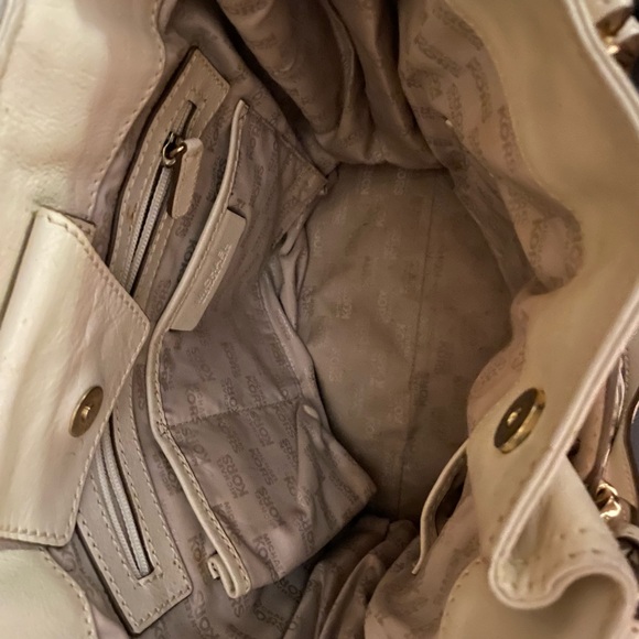 Michael Kors Large Bag - Picture 7 of 7